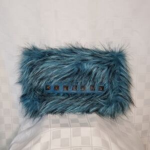 Donna Slayers Fabulous Fur Clutch